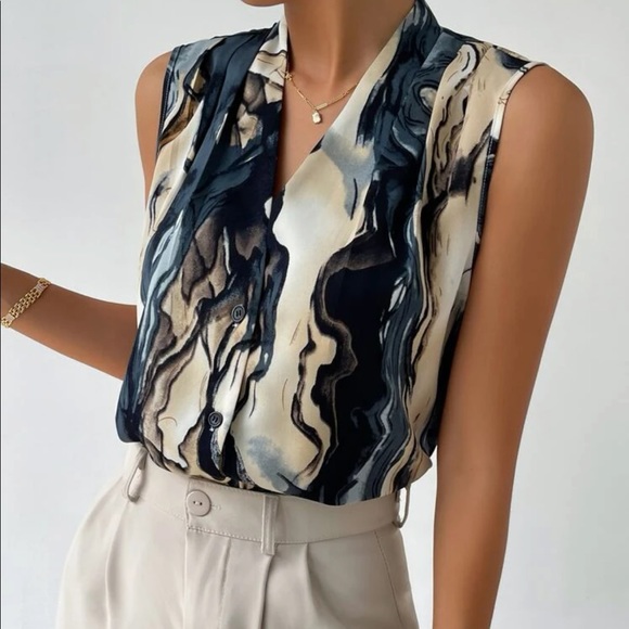 Luxe Marble Print Sleeveless Blouse LAST ONE - Picture 4 of 6